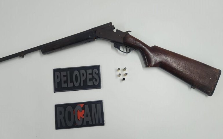PM prende dois homens e apreende arma e drogas em Arapiraca e Santana do Ipanema