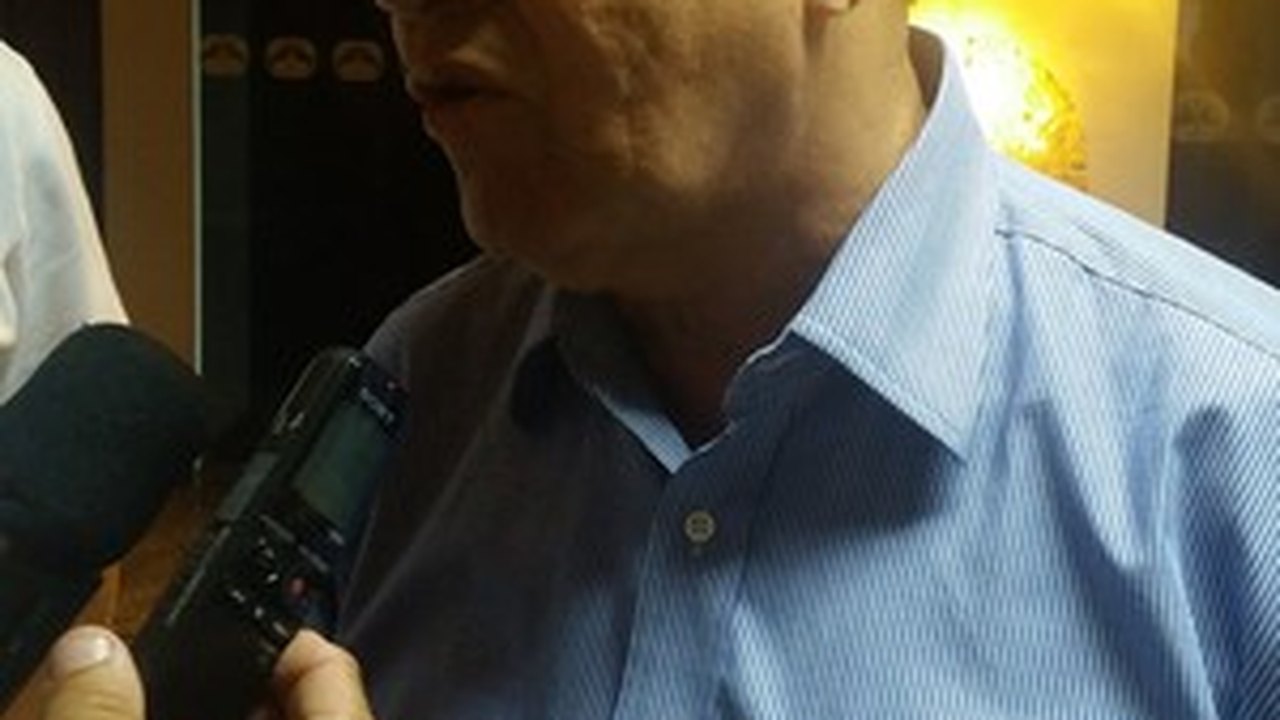 “Acredito que deveremos fechar com a Umbro”, comenta presidente do CSA