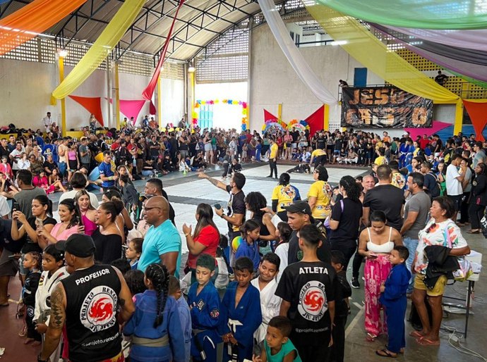 Festival kids reúne mais de 400 atletas de Jiu-jítsu na parte alta de Maceió