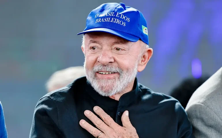Lula crítica jornada 6x1 e defende escala de trabalho “mais flexível”
