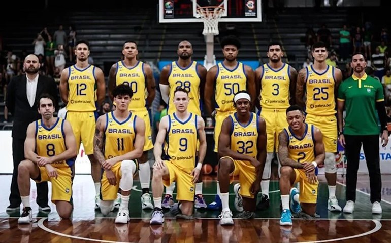 Brasil encara Sérvia de Nikola Jokic e Itália em torneio preparativo para o Mundial