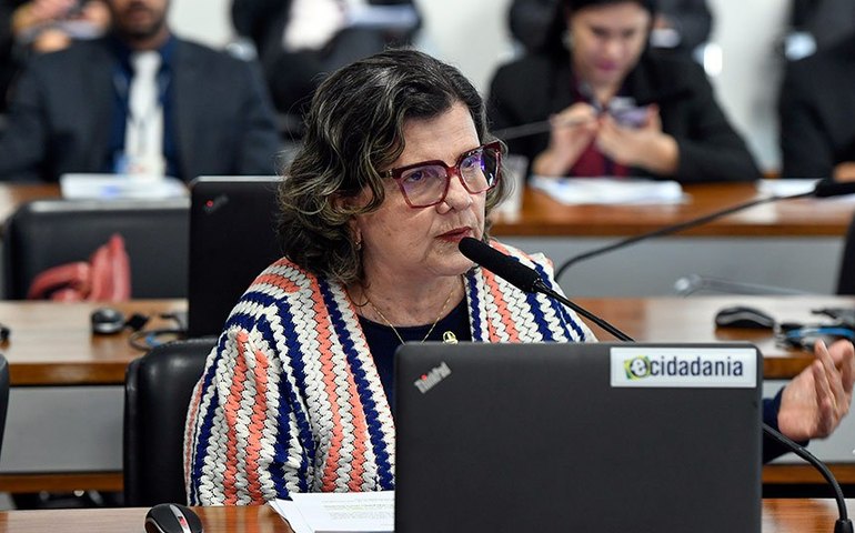 CE aprova regras para passe livre estudantil no transporte público