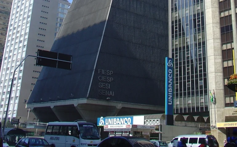 Fiesp registra alta de 2,2% em horas trabalhadas