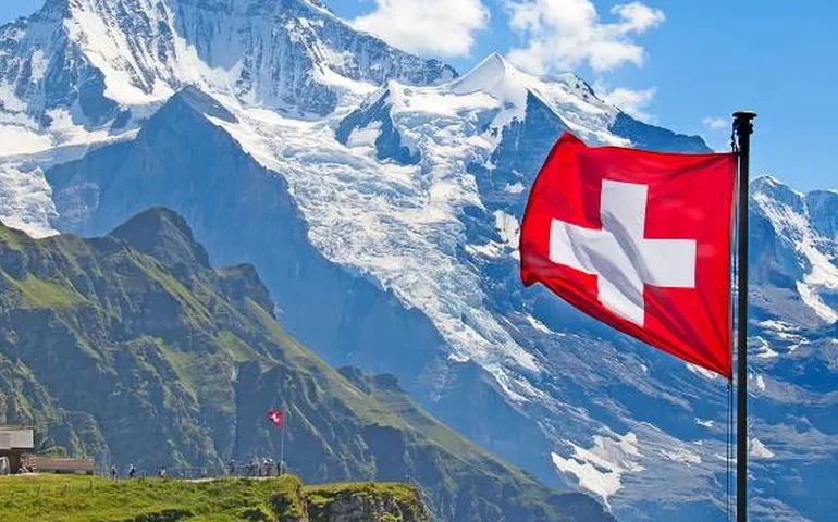 Suíços rejeitam taxação de super-ricos para financiar combate à mudança climática