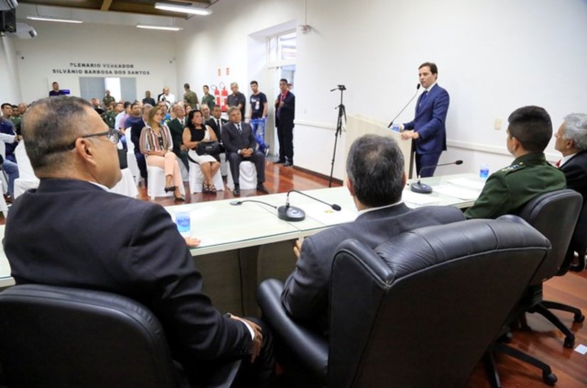 Câmara de Maceió presta homenagem aos 371 anos do Exército brasileiro