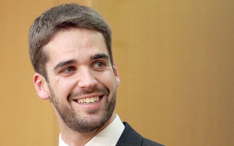 Na Economia, não é possível delegar tudo ao Posto Ipiranga, diz governador do RS