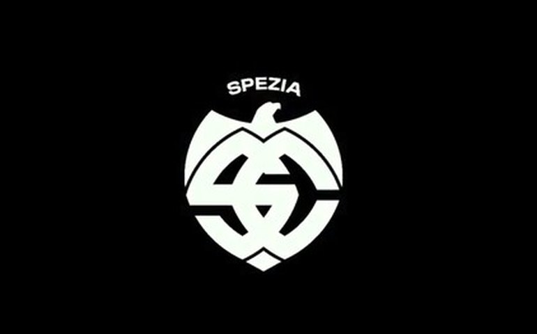 Novo escudo do Spezia é comparado com símbolo neonazista