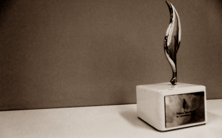 Claudia Lage e Marcelo Labes são os vencedores do Prêmio SP de Literatura 2020