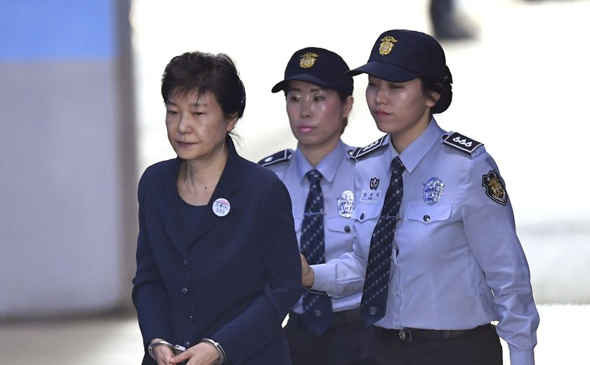 Assassinatos, prisão e suicídio: confira destinos nada invejáveis de líderes da Coreia do Sul