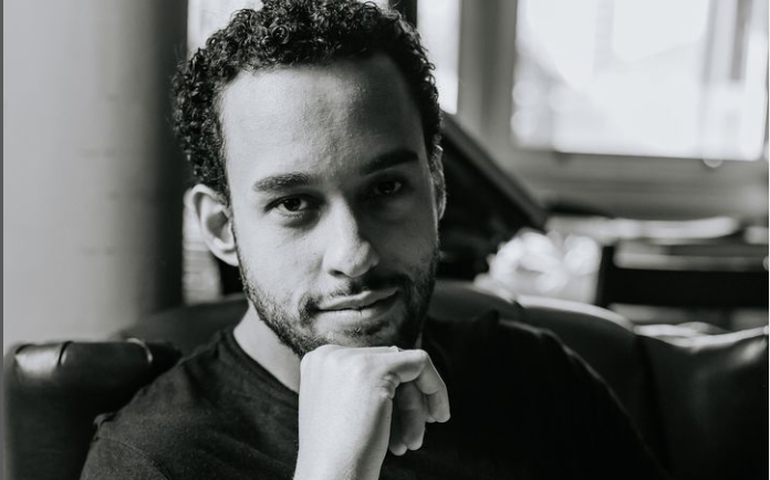 Jornalista transforma experiência de viver em 'casa de filme de terror' em livro de suspense, que será lançado na Bienal de São Paulo