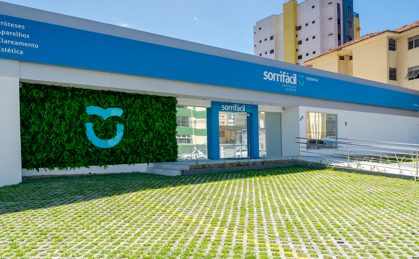 Maior rede odontológica do país abre clínica em Maceió