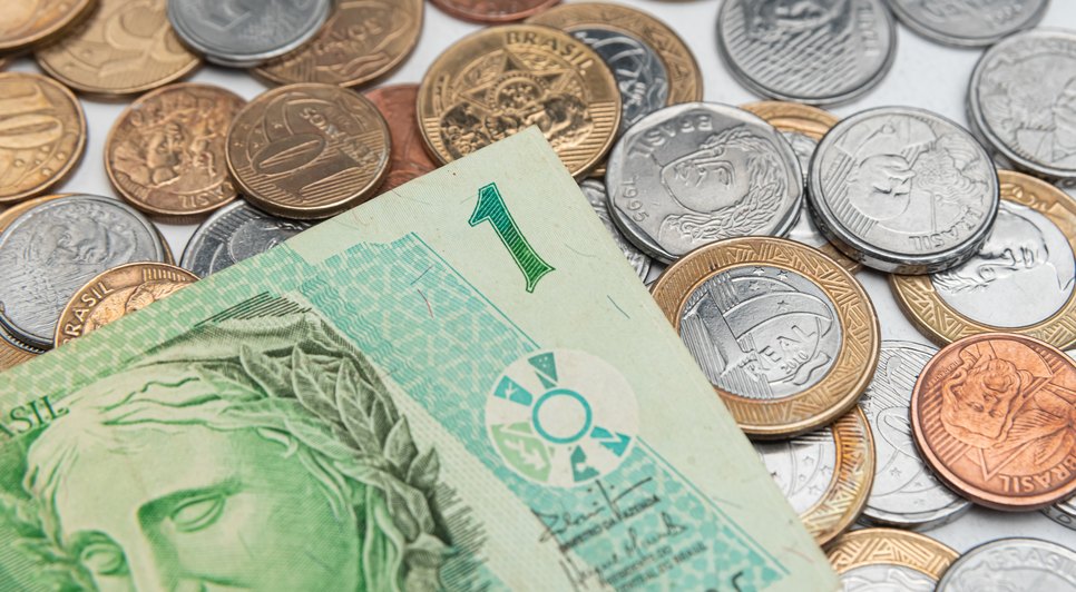 money-brazilian-coins-1-real-cedula.jpg