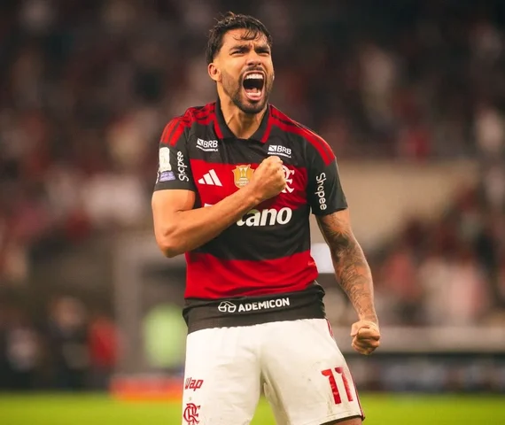 Corinthians reage no 2º tempo, mas Bruno Henrique brilha e dá vitória ao Flamengo no Maracanã