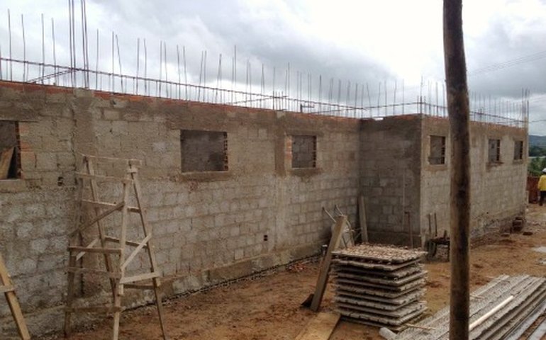 Arapiraca: Prefeitura investe na Saúde e está construindo 10 novas UBS