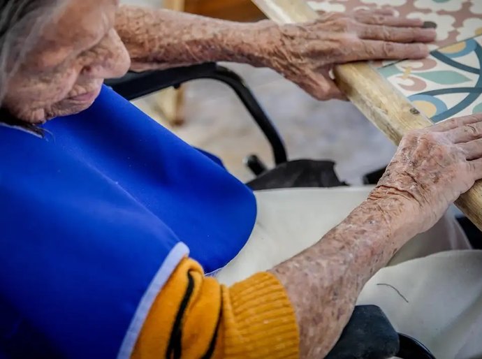 Ministério da Saúde amplia tratamento para casos graves de Alzheimer no SUS