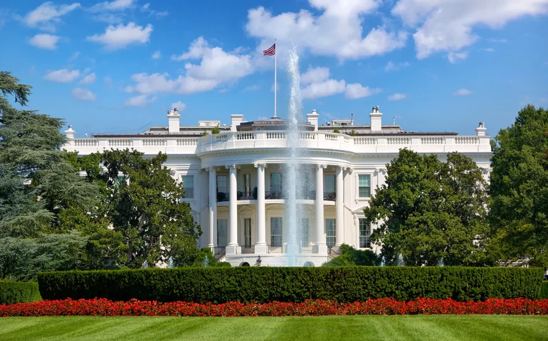 Casa Branca pede que aliados da Otan ampliem presença no Estreito de Ormuz