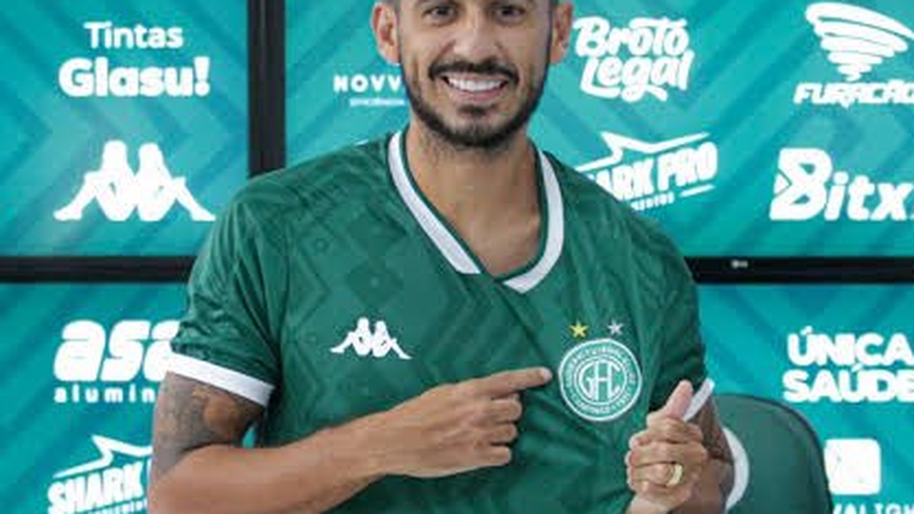 Camacho minimiza caso Régis e garante: 'O vestiário do Guarani está blindado'