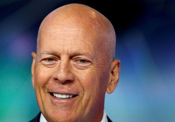 Entenda o que é afasia, condição diagnosticada no ator Bruce Willis