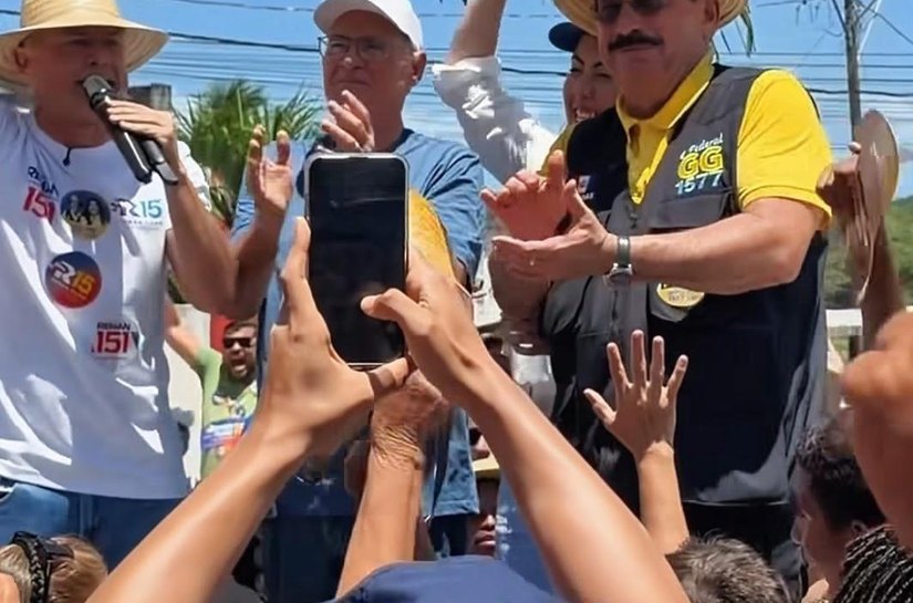 GG e Gabi demonstram força em Rio Largo durante manifesto político com Renan Filho e Renan Calheiros