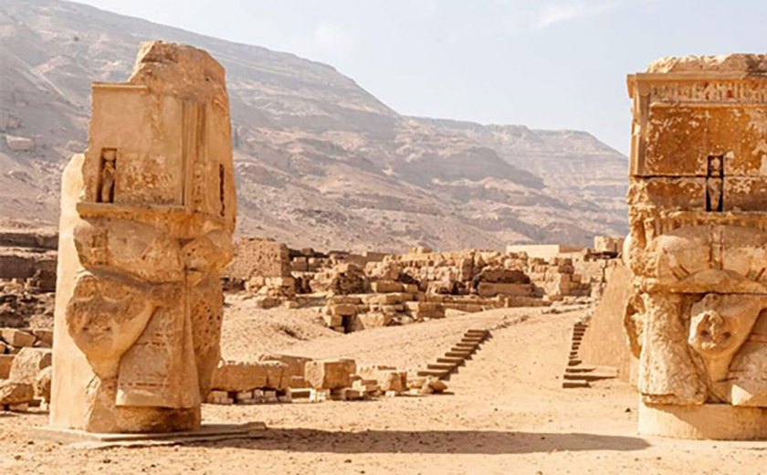 Desenterram em templo no Egito impressionantes artefatos e moedas retratando Cleópatra (FOTOS)