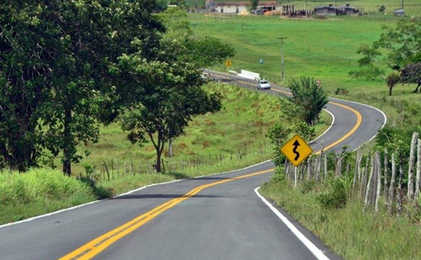 Trecho da rodovia de Atalaia a Capela é entregue totalmente restaurada