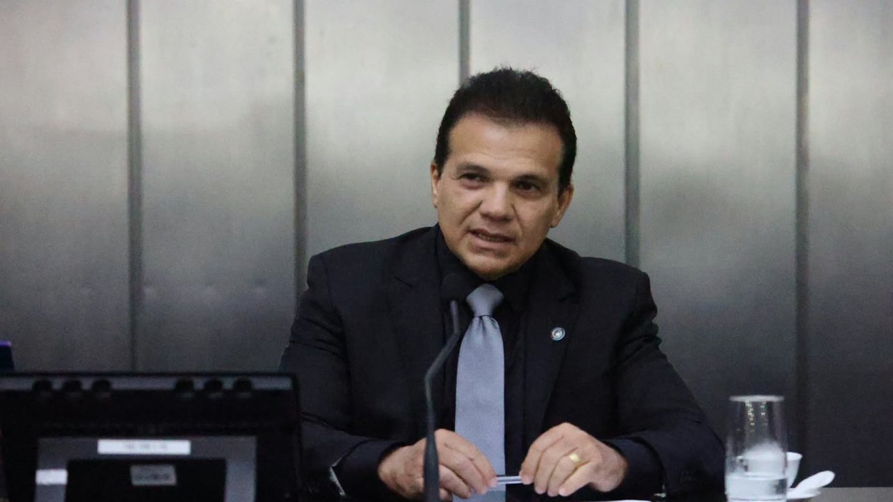 Ricardo Nezinho homenageia Arapiraca pelos 102 anos de emancipação política