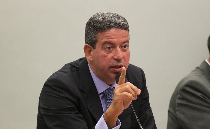 PGR denunciou Arthur Lira por suposto envolvimento em desvios na Petrobras, o que ele nega
