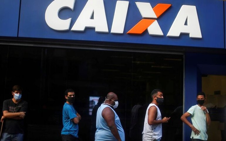 Agências da Caixa voltam ao horário de atendimento pré-pandemia amanhã