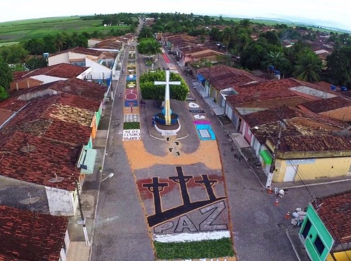 Campo Alegre realiza tradicional procissão do tapete de Corpus Christi