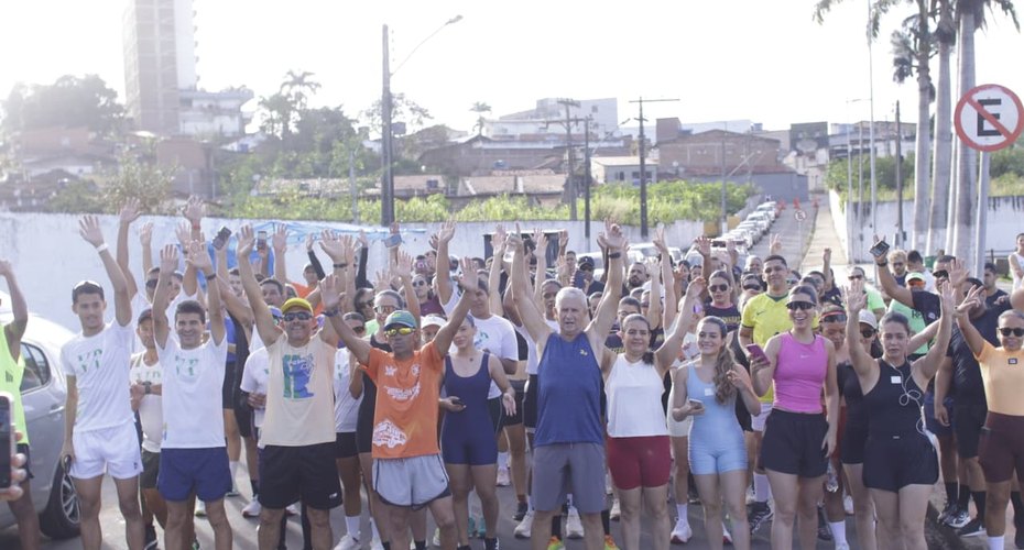 Treino coletivo prepara atletas para a 1ª Meia Maratona de Palmeira