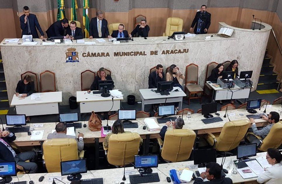 Votação empréstimo / Foto: César de Oliveira