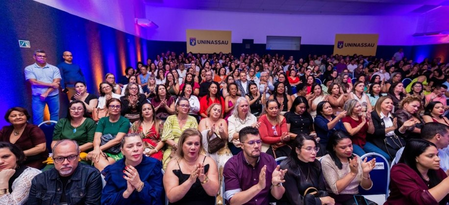 Foram empossados 360 diretores escolares e vices para mandato de três anos. Foto: Victor Vercant/ Secom Maceió