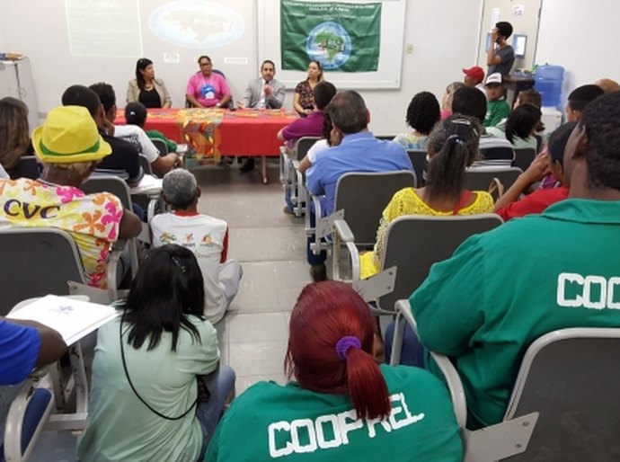Catadores participam de encontro estadual com apoio da Sete