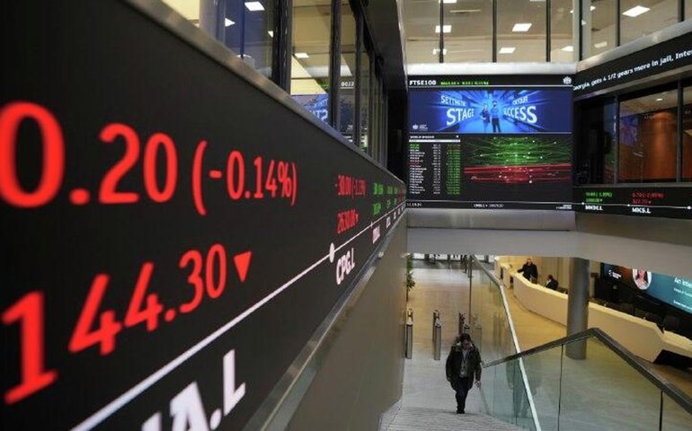 Europa e Reino Unido seguem trajetória de declínio econômico, aponta mídia