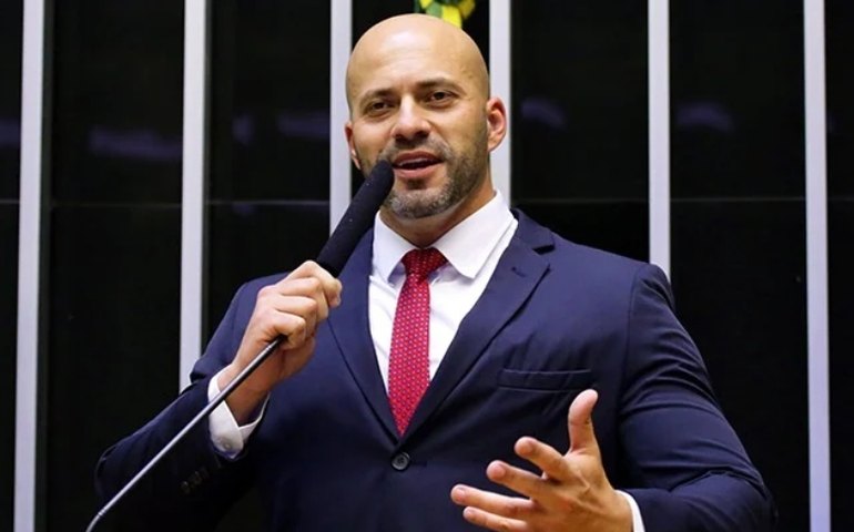 Após ataque em vídeo ofendendo ministros do STF, deputado bolsonarista é preso