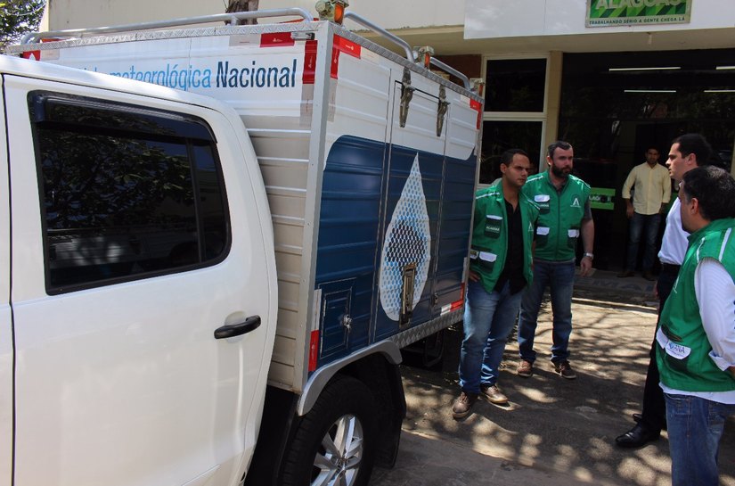 Sala de Alerta da Semarh recebe dois carros da Agência Nacional de Águas
