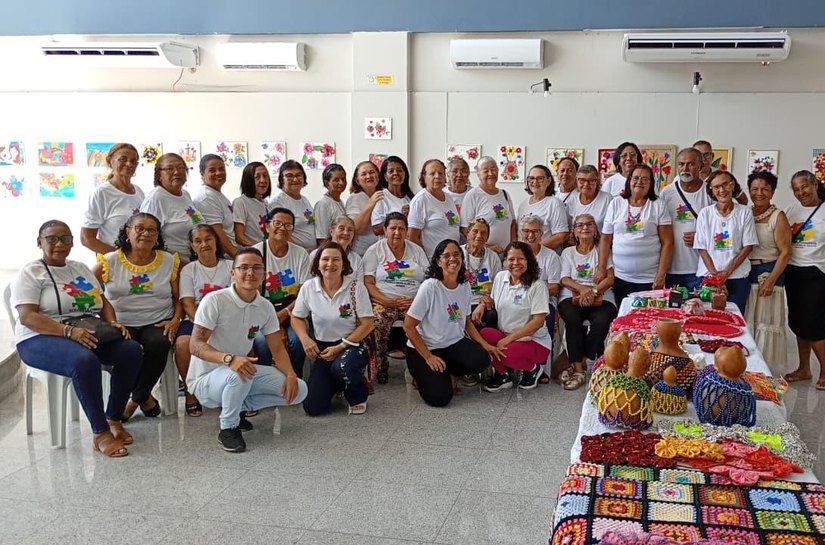 Idosos do Serviço de Convivência expõem obras no Complexo Cultural Teatro Deodoro