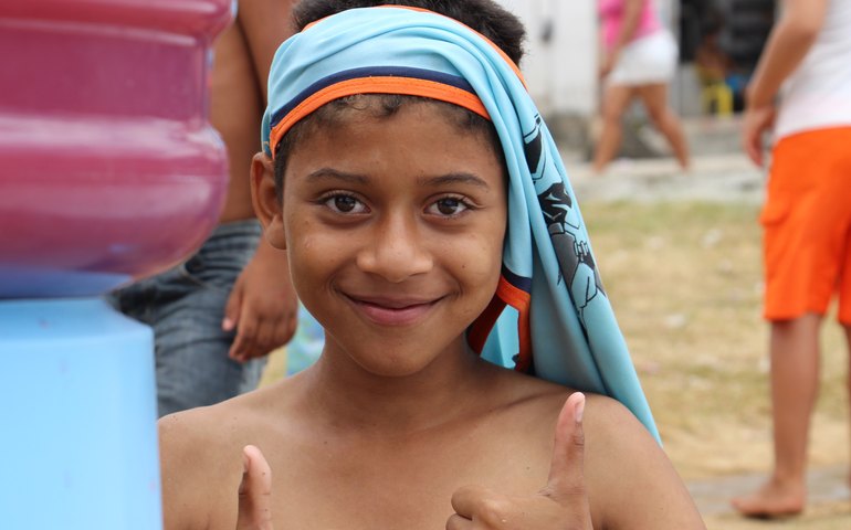 Crianças do Conjunto Carminha recebem ações lúdicas e de recreação