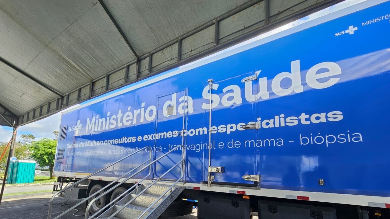 Carreta da Saúde da Mulher amplia acesso a exames especializados em Maceió