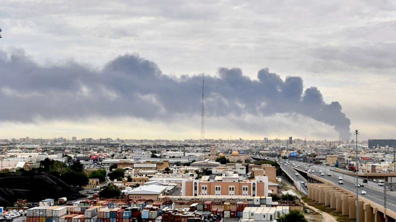 ‼ Defesa aérea são ativadas no Kuwait e Bahrein