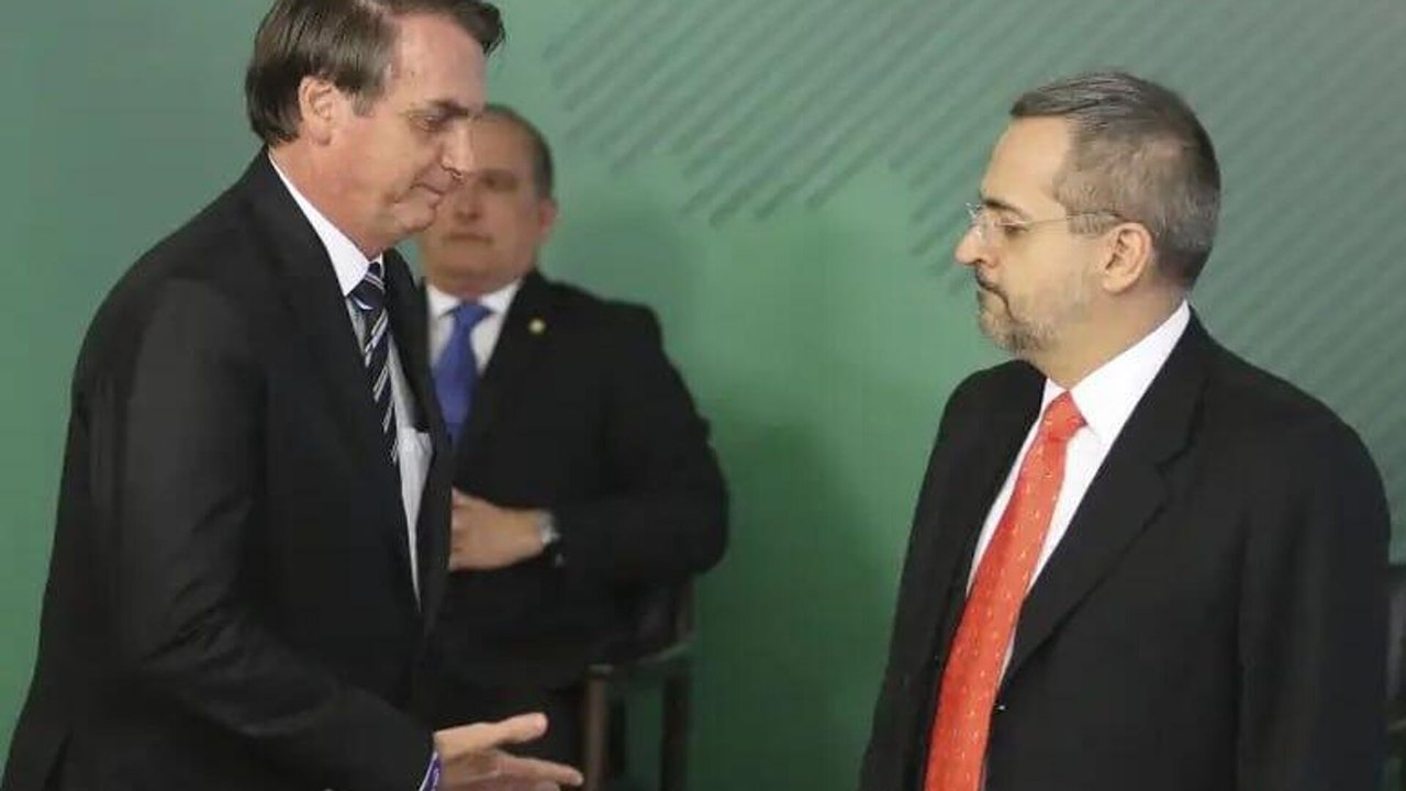 'Fui muito otário', diz ex-ministro de Bolsonaro após ex-presidente chamar apoiadores de 'malucos'
