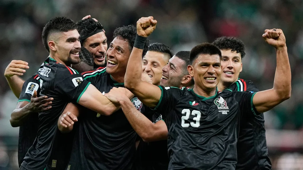 México se torna o primeiro país a chegar às oitavas de final da Copa do Mundo, vencendo a Coreia do Sul por 1 a 0.