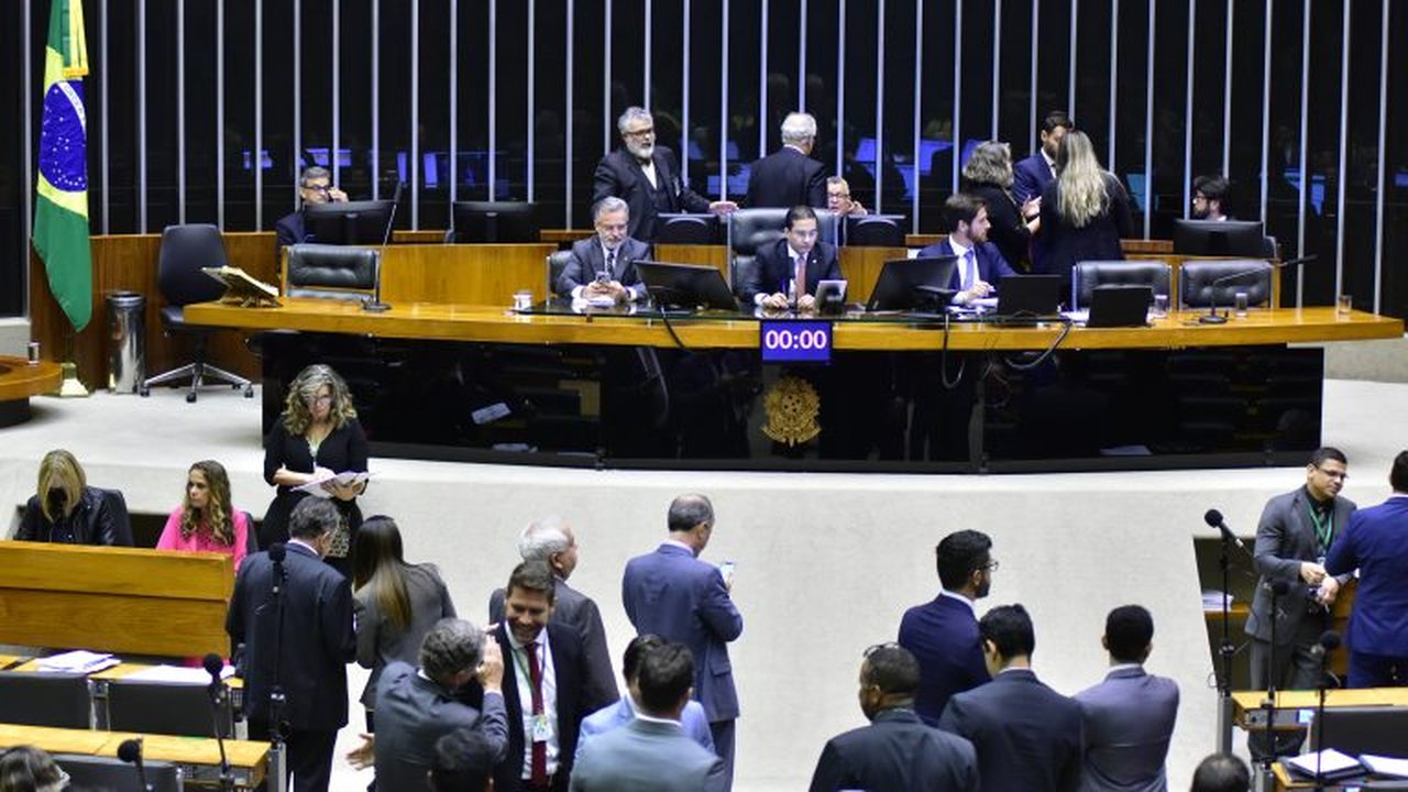 Câmara pode votar nesta quarta projeto que prevê validade indeterminada para laudo de autismo
