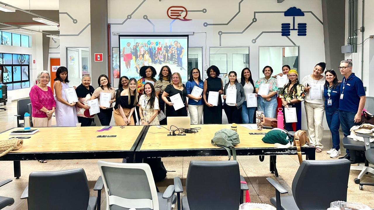 Digitaliza conclui nova turma e qualifica autônomos e trabalhadores da Economia Solidária