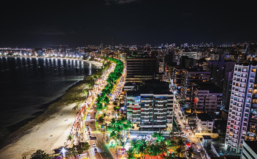 Natal de Todos Nós atrai turistas para Maceió