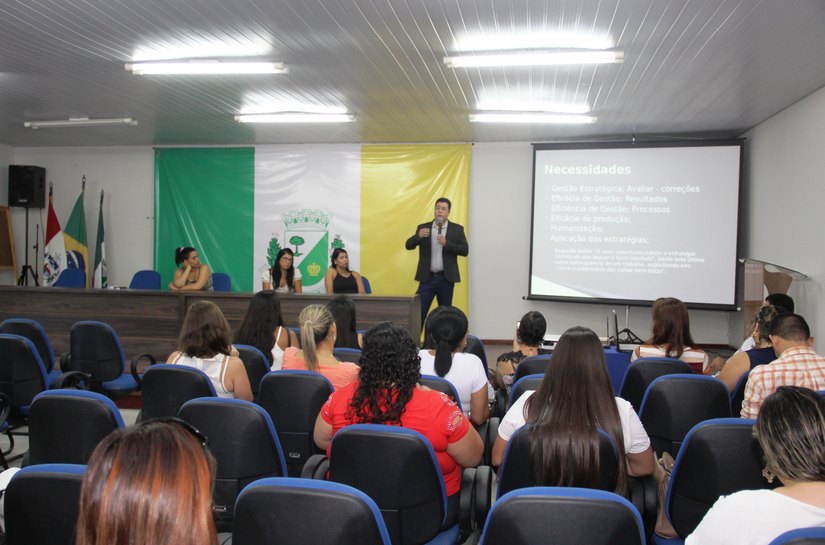 Dados recentes da OMS sobre câncer é discutido em encontro que reúne profissionais da saúde de Arapiraca