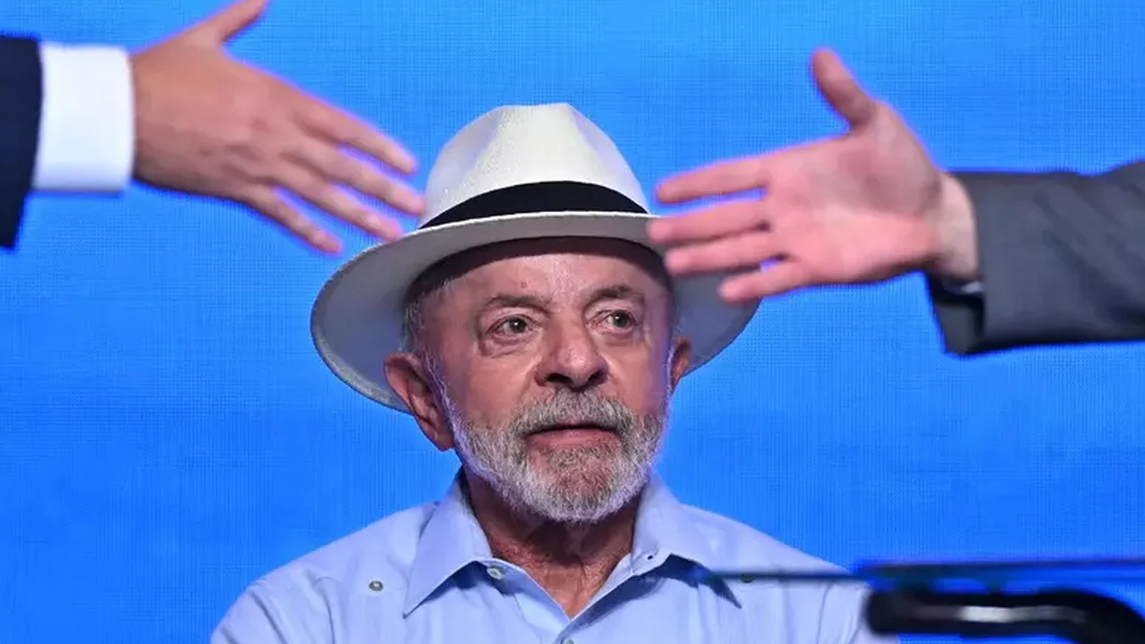 Lula amplia vantagem sobre Flávio após caso envolvendo Banco Master