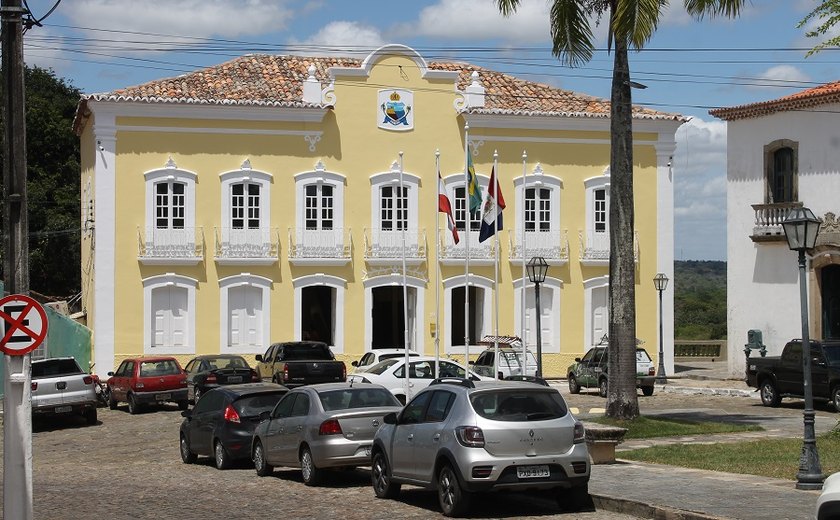 Pix e cartão de crédito agora são opções para quitar tributos em Penedo