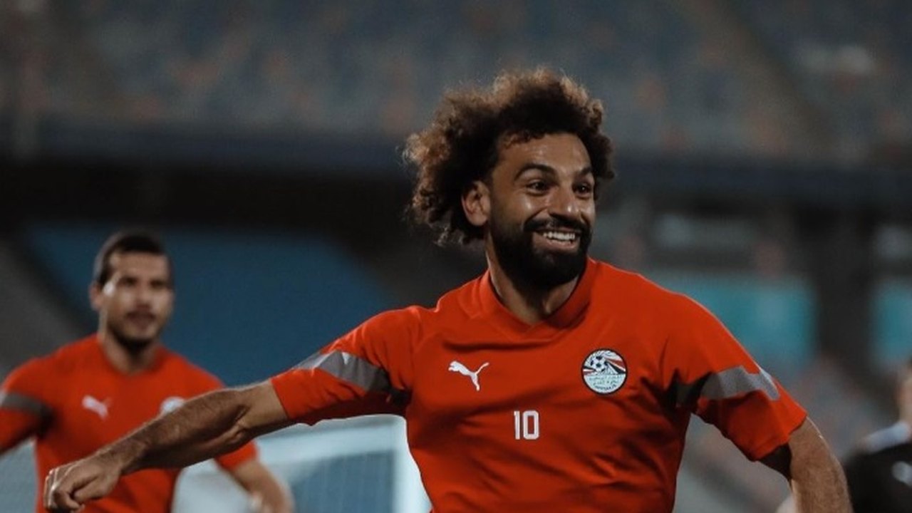 Salah brilha, Liverpool derrota Wolverhampton e chega a 16 jogos de invencibilidade no Inglês