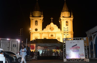 Festival Luz, Câmera, Conexão promove shows, feira de artesanato e exibe filmes no Largo São Gonçalo